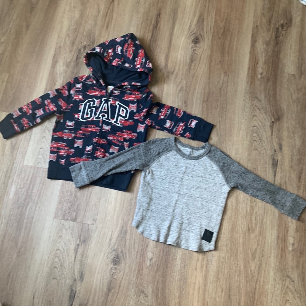 Gap Tops